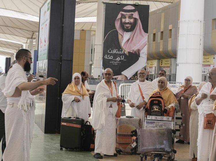 Suasana Bandara Internasional Jeddah Dipenuhi Jemaah Calon Haji