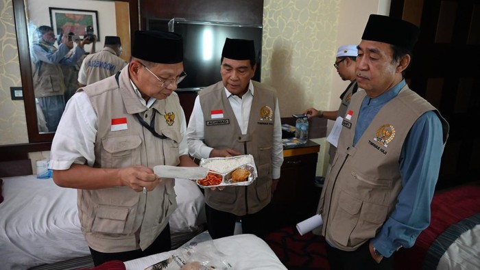 Potret Timwas Dpr Cek Hotel Dan Katering Jemaah Haji 2023 Di Madinah