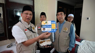 Potret Timwas DPR Cek Hotel dan Katering Jemaah Haji 2023 di Madinah