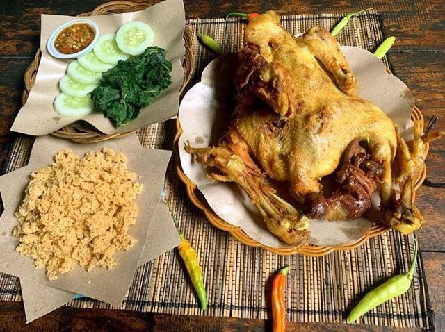 Bebek Pelesir