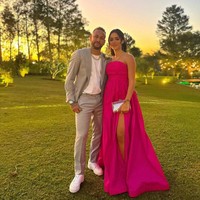 Kabar itu dipicu oleh pernyataan Bruna yang mengaku jika ia memperbolehkan sang bintang lapangan PSG untuk punya wanita lain tapi dengan beberapa syarat. Dilansir Em Off, Neymar dibolehkan mendua asal dia memakai kondom, tidak berciuman dengan siapapun di mulut, dan menjaga agar perselingkuhan itu tidak diketahui publik.Foto: Instagram Bruna Biancardi