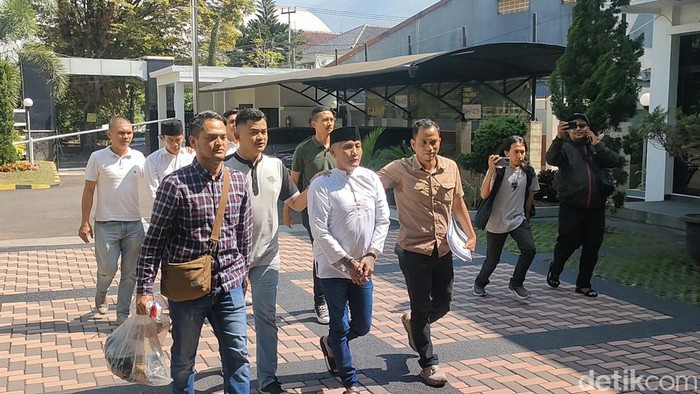 Dadang Buaya sang preman Garut.