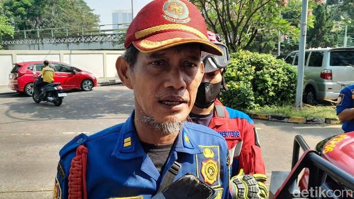 Pria Obesitas 300 Kg Meninggal, Tim Damkar Disiagakan di RSCM