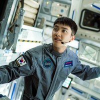 Akting D.O. EXO mendapat pengakuan publik usai memerankan Jo In Sung muda di drama Korea It’s Okay That’s Love. Vokalis utama grup KPop EXO itu akhirnya menjadi pemain utama drama Korea Hello Monster, 100 Days My Prince, hingga Bad Prosecutor. Foto: dok. CJENM Movie/CJ Entertainment