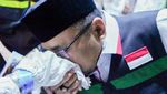 5 Potret Keakraban Gus Men dengan Jemaah Haji Indonesia
