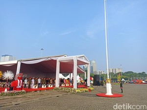 Heru Budi Jadi Inspektur Upacara HUT DKI Jakarta ke-496 di Monas