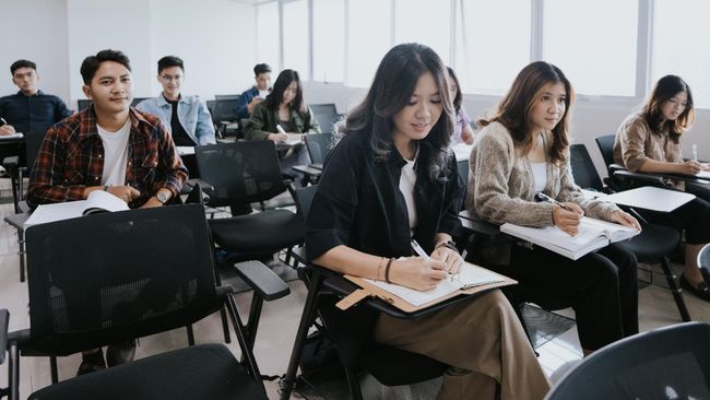 10 Strategi Belajar dan Tips Meningkatkan Prestasi Akademik untuk Mahasiswa
