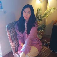 Satu lagi warga negara Indonesia yang debut jadi idol KPop. Setelah Dita Karang SECRET NUMBER dan Zayyan XODIAC, kini ada Viankha Jesslyn alias Via Beauty Box. Foto: Instagram