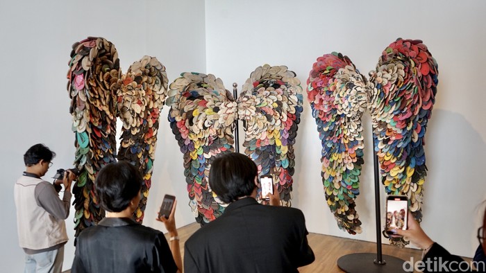Karya Seni Isabel dan Alfredo Aquilizan Membius Publik Jakarta