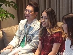 Lady Nayoan Belum Mau Bicara Banyak soal Kondisi Rumah Tangganya
