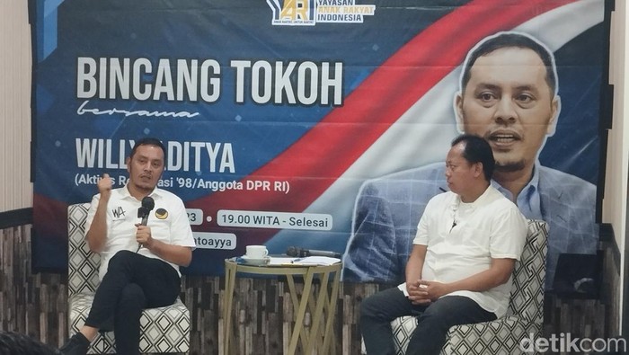 Bincang Tokoh Bersama Willy Aditya di Rumah Jabatan Ketua DPRD Kota Makassar Baruga Karaeng Matoayya, Jalan Hertasning, Kecamatan Rappocini, Makassar, Rabu (21/6).