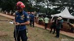Melihat Persiapan Damkar Jelang Pemakaman Pria Obesitas 300 Kg