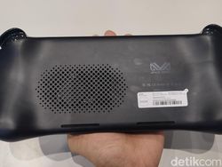 Mencicipi Ayaneo Geek, PC Portable Jempolan Harga Rp 20 Jutaan