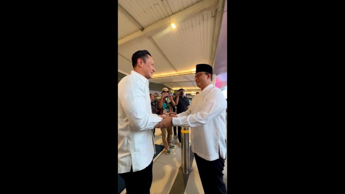 Momen AHY Lepas Keberangkatan Anies Baswedan Tunaikan Ibadah Haji