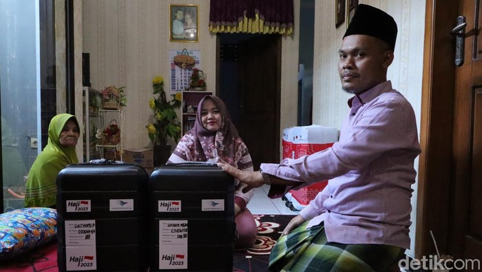 pasutri ponorogo naik haji lebih awal