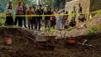 Ini dia penampakan lokasi TKP penemuan 4 kerangka bayi di di kebun kosong di Kelurahan Tanjung, Kecamatan Purwokerto Selatan, Banyumas, Jawa Tengah, Kamis (22/6/2023). ANTARA FOTO/Idhad Zakaria