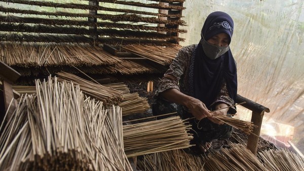 Jelang Idul Adha, Permintaan Tusuk Sate Meningkat Tajam