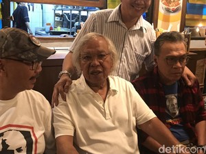 Panda Nababan soal Jokowi Ajak Prabowo ke Mana-mana: Apa Ruginya?