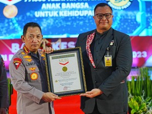 Gelar Bakti Kesehatan di Jatim, Polri Raih Penghargaan Rekor MURI