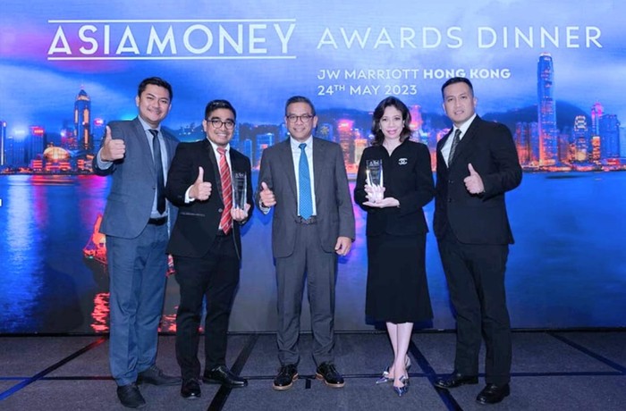 PT Bank Rakyat Indonesia (Persero) Tbk atau BRI meraih penghargaan peringkat 1 market leader 2023 di Indonesia.