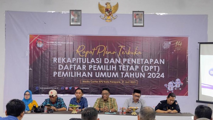 Rapat pleno terbuka penetapan DPT di Kota Parepare, Sulsel.