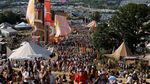 Ribuan Orang Ramaikan Festival Glastonbury 2023