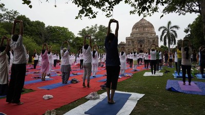Semarak Peringatan Hari Yoga Internasional di Berbagai Negara