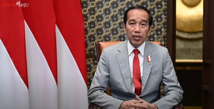 Presiden Joko Widodo telah mengubah status pandemi jadi endemi di Indonesia. Meski demikian, Jokowi mengimbau masyarakat untuk tetap berhati-hati.