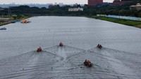 Festival Perahu Naga jadi salah satu hari libur utama dalam budata tradisional Tionghoa yang jatuh setiap tahun pada hari kelima bulan kelima dalam kalender lunar.  