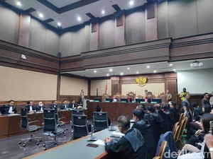 Jaksa Kutip Surat Al-Alaq Saat Tanggapi Eksepsi Lukas Enembe