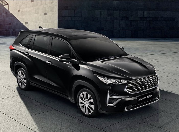 Toyota Innova Zenix meluncur di Malaysia