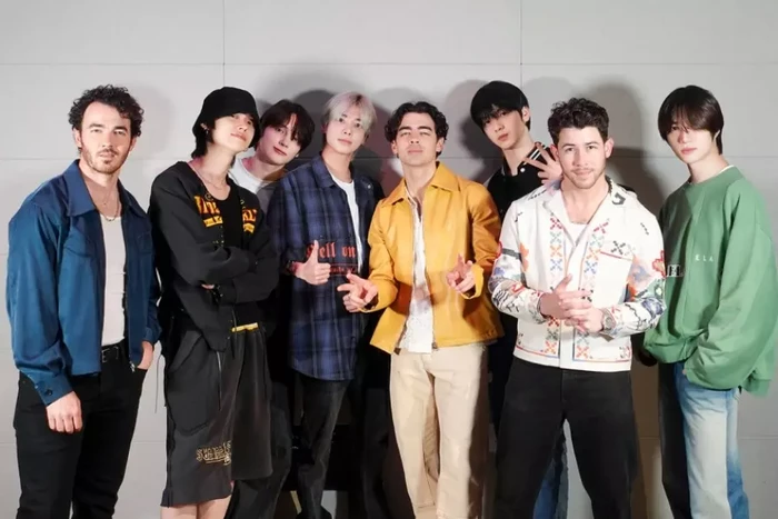 TXT dan Jonas Brothers