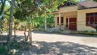 Rumah tempat penemuan mayat wanita itu berada di tengah permukiman di pinggir desa. Foto: Achmad Hussein Syauqi/detikJateng