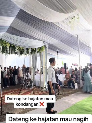 Wanita ini datang ke acara pernikahan untuk menagih utang ke pengantin, viral di media sosial.
