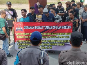 Anggap Proyek Pasar Gagal, Puluhan Warga Bojonegoro Wadul ke DPRD