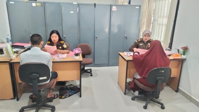 Berkas kasus penipuan yang dilakukan Ikal Laskar Pelangi dilimpahkan ke jaksa