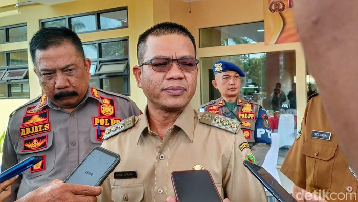 Bupati Bandung Dadang Naser.