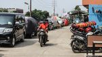 Di Cengkareng Jakbar, Masih Ada Pemilik Mobil Tak Punya Garasi