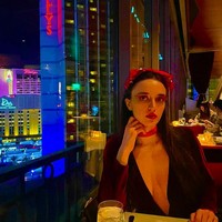 Esmeralda Seay-Reynolds meninggalkan era ‘jahiliah’ saat menjadi model. Esmeralda mengaku pernah diminta untuk makan kapas agar kurus. Foto: dok. Instagram