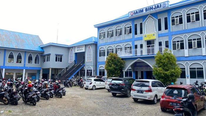 Kampus IAIM Sinjai.