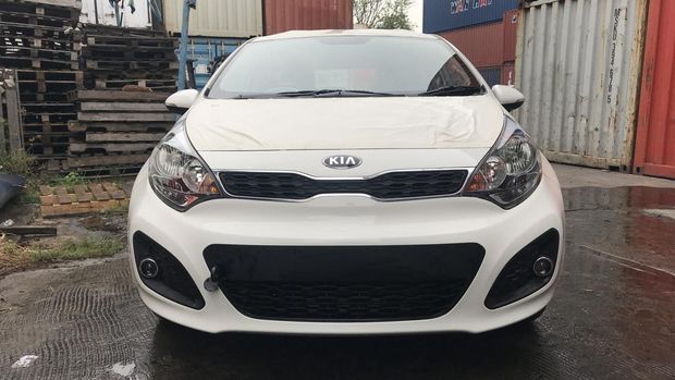 Lelang mobil Kia Rio