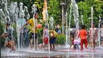Libur Telah Tiba, Taman Kota Ramai untuk Bermain