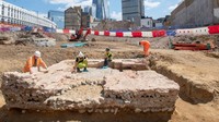 Struktur mausoleum ini ditemukan dalam proses ekskavasi yang dilakukan Museum Of London Archaeology (MOLA) atas nama Landsec and Transport for London (TfL), tepatnya di lahan kosong Jalan Southwark, dekat Borough Market dan Stasiun London Bridge. (Foto: Museum of London Archaeology (MOLA))