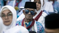 Pelaksanaan haji tahun 2023 ini memiliki tantangan lebih karena kebijakan batasan usia jamaah telah dicabut. Sebelumnya, sejak pandemi COVID-19, pemerintah Arab Saudi menerapkan batasan usia jemaah haji harus di bawah 65 tahun guna meminimalkan penularan virus corona.