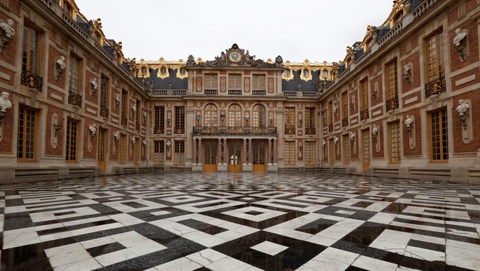 A view shows the Meridienne room, before the re-opening of the two-floor apartment of the Queen of France Marie-Antoinette, after several years of research and restoration work at the Chateau de Versailles (Versailles Palace) in Versailles, France, June 19, 2023. REUTERS/Noemie Olive