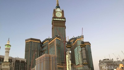 Menara di Jantung Makkah, Royal Clock Tower