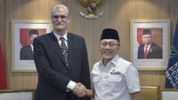 Kunjungan tersebut dalam rangka membahas hubungan bilateral dan peningkatan perdagangan antara Indonesia dengan Suriah. Mendag RI mengusulkan untuk melanjutkan pembentukan Komite Perdagangan Bersama (Joint Trade Committee) Indonesia dengan Suriah.