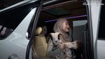 7 Momen Nathalie Holshcer Ajak Kambing Kurban Naik Alphard