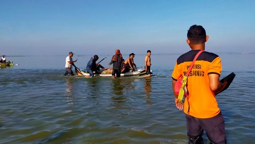 Nelayan ditemukan meninggal di dasar Bendungan Batujai, Praya, Lombok Tengah. Ia sempat dilaporkan hilang sebelum dicari oleh tim SAR.