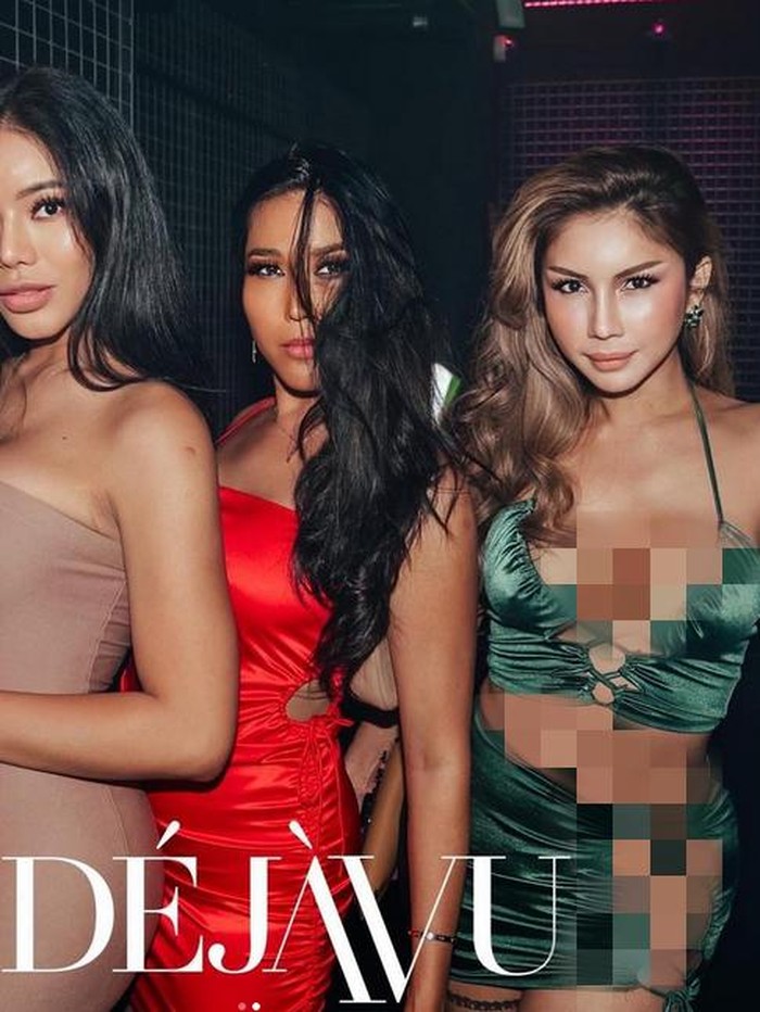 Nur Sajat mengenakan mini dress hijau